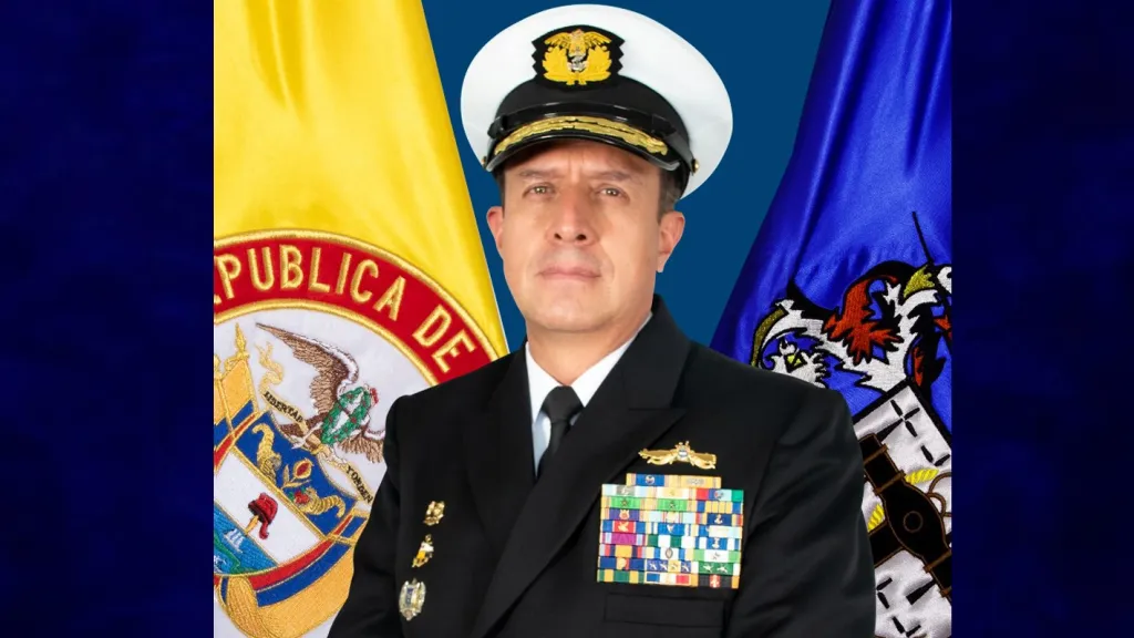 Nuevo comandante Fuerzas Militares: almirante Francisco Hernando Cubides Granados