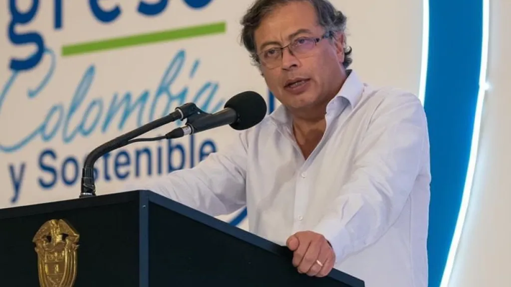 Presidente Gustavo Petro pedirá a Venezuela ser garante en diálogos con ELN