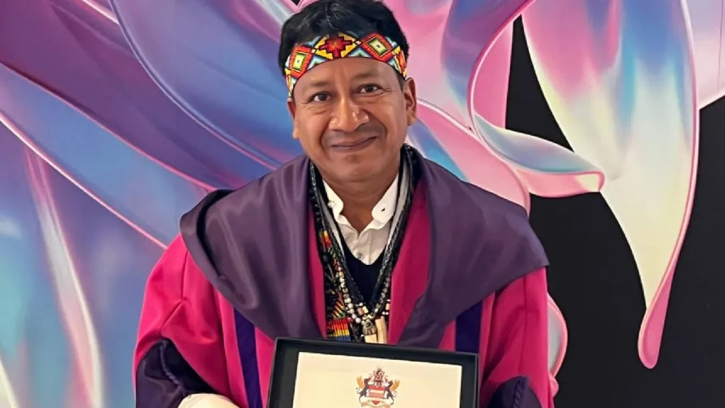 Hernando Chindoy, líder indígena de Nariño recibió título de Doctor Honoris Causa