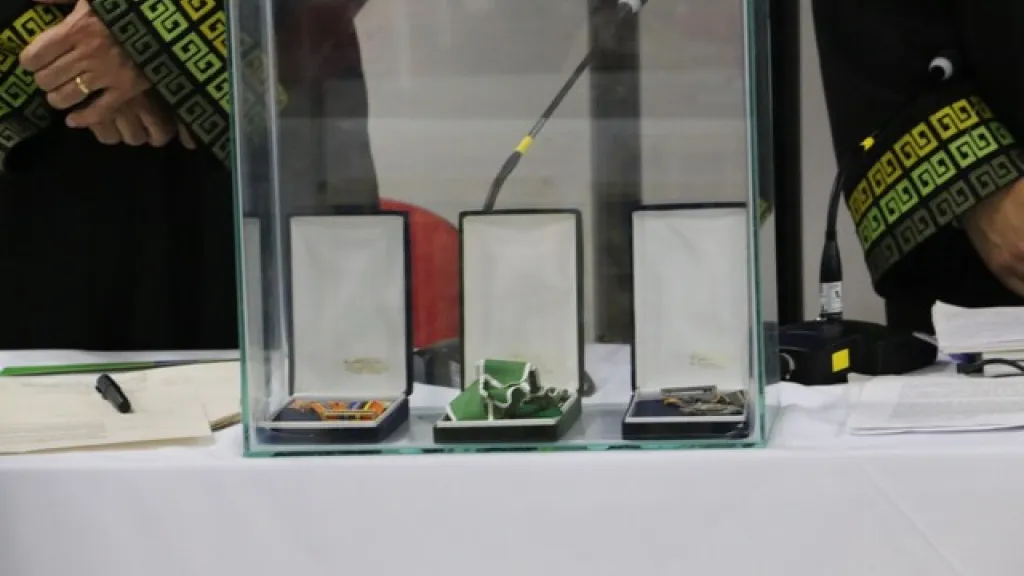 Audiencia de la JEP: Uniformados acusados de 'falsos positivos' devuelven medallas a víctimas