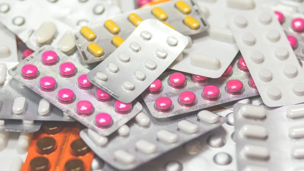 Fiscalía ocupó 19 bienes de red que alteraba alimentos y medicamentos 