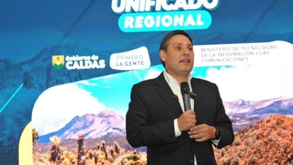 Ministro Lizcano anunció 50 puntos de conexión adicionales en el área de influencia del Ruiz