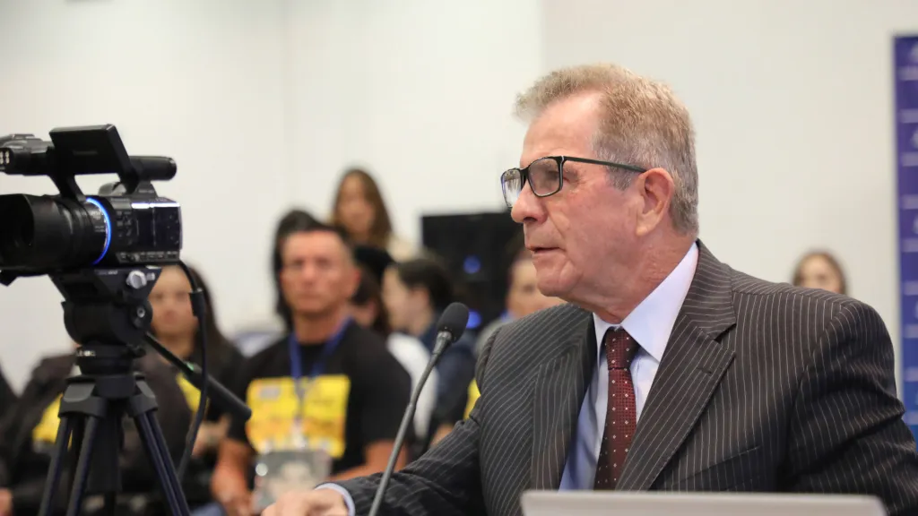 JEP imputa al general Mario Montoya por ejecuciones extrajudiciales