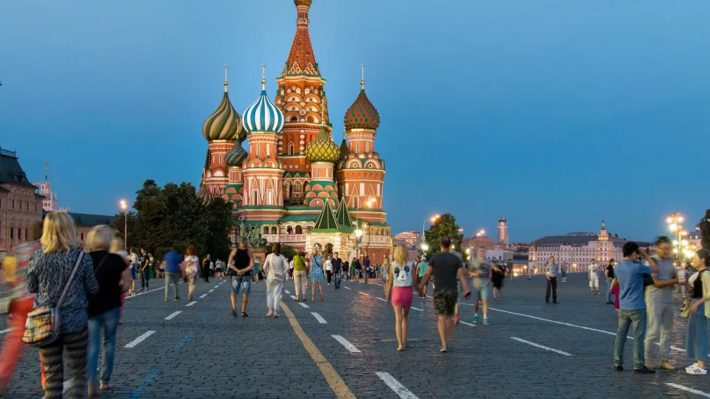 Potencias occidentales estrechan el cerco financiero a Rusia