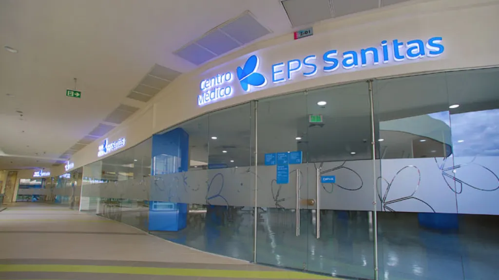 Superintendencia de Salud impone millonaria multa a EPS Sanitas 