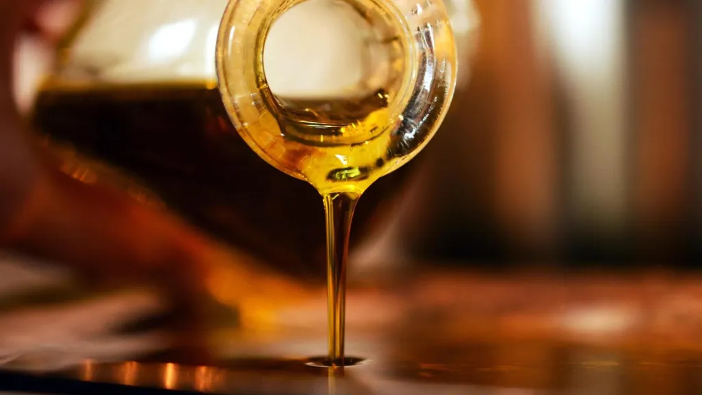 Emprendimiento ambiental con aceite de cocina usado en Neiva