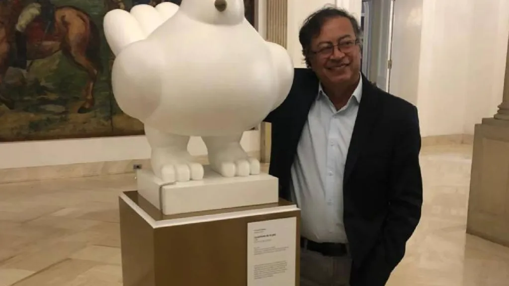'Paloma de la Paz' de Fernando Botero | Casa de Nariño