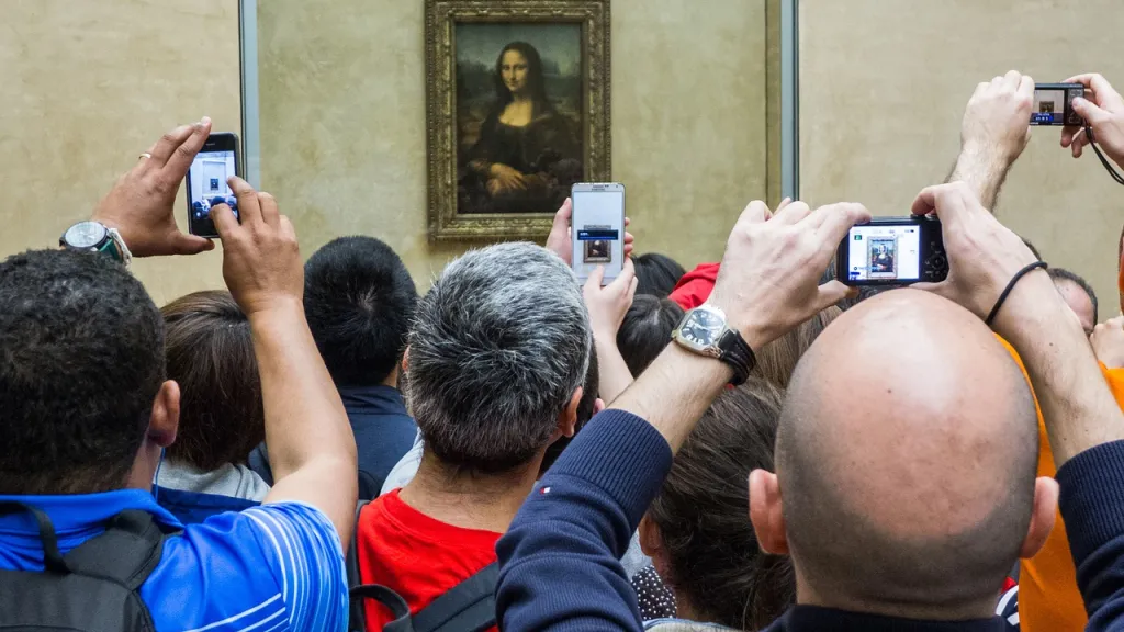 Cuadro de la Mona Lisa en el Museo de Louvre