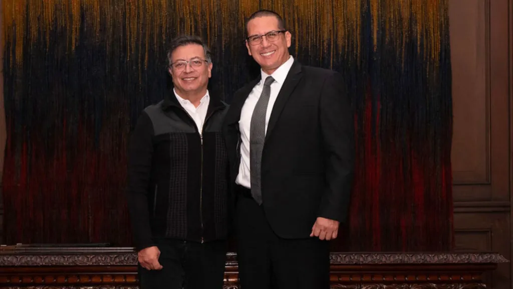 Presidente Petro posesionó a Guiovanni Rubiano como superintendente de Salud