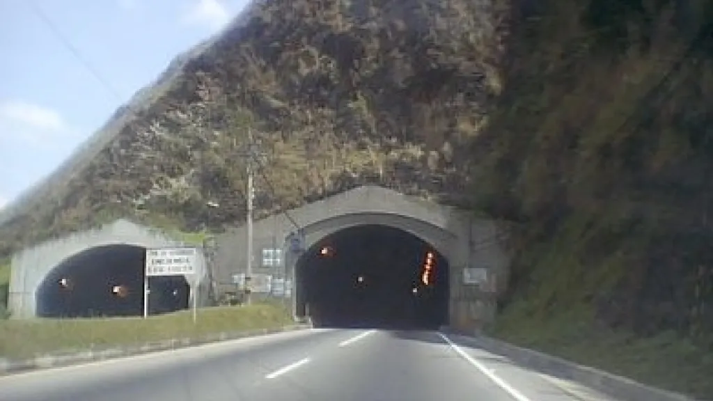 Cierre total de la Autopista Medellín-Bogotá