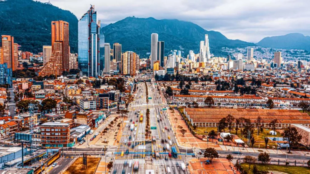 Pico y placa Bogotá en diciembre cambios y horarios