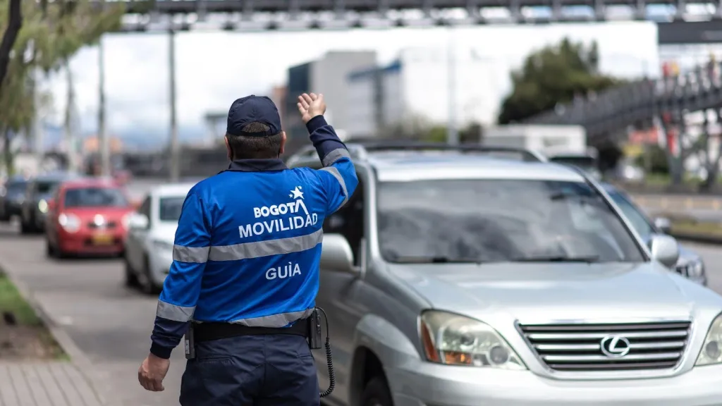 Pico y placa Bogotá HOY para vehículos particulares y taxis: 10 de abril 2025