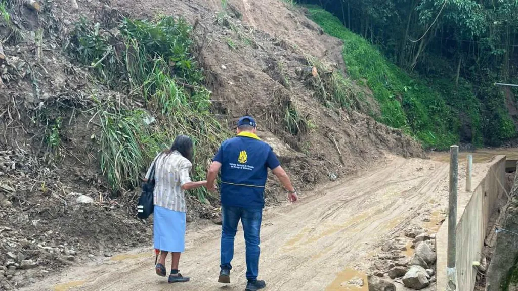 Emergencia por lluvias: en Santander 80% de las vías presentan daños