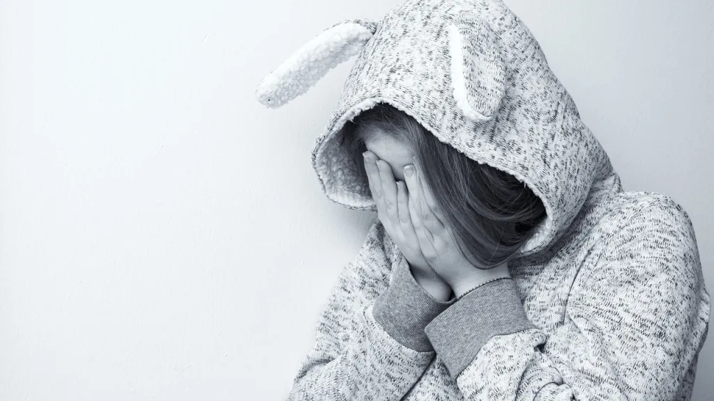 Cambiar la narrativa y abrazar a los jóvenes en Colombia para prevenir el suicidio 