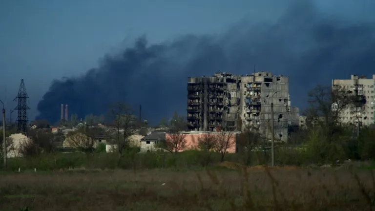 Guerra en Ucrania: Rusia prepara desfile militar para el 9 de mayo en Mariúpol