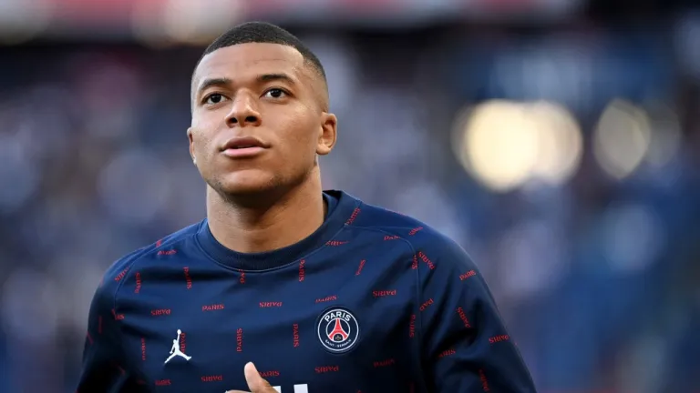 Kylian Mbappé: La Liga española denunciará al PSG