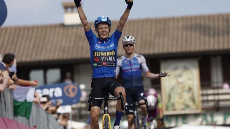 Ciclista neerlandés Koen Bouwman 