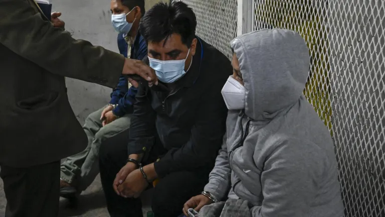 Defensoría pide diálogo con EE. UU. por situación de deportados