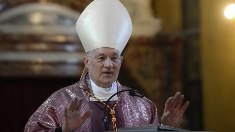 Cardenal del Vaticano acusado de agresión sexual en Canadá