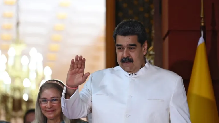 Venezuela será garante de los diálogos entre Petro y el Eln