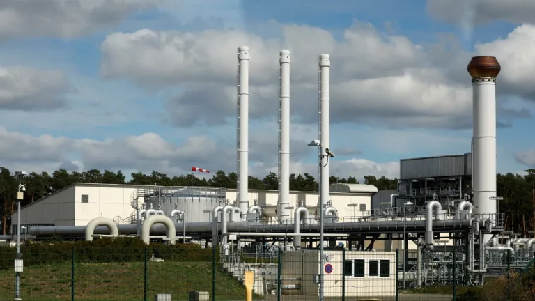 Sanciones occidentales causan cese de suministro de gas a Europa: Rusia