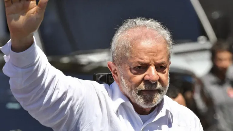 Brasil | Lula da Silva destituye a comandante del Ejército