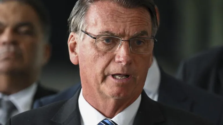 Bolsonaro está hospitalizado en Estados Unidos