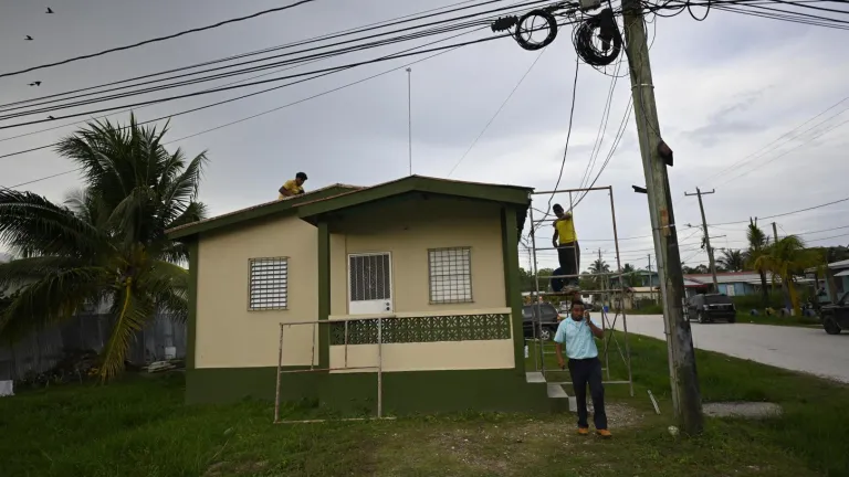 tormenta tropical Lisa