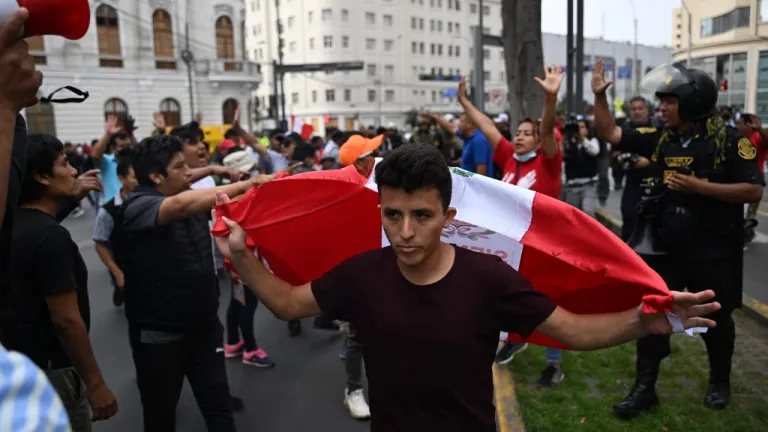 Protestas en Perú piden liberar a Pedro Castillo