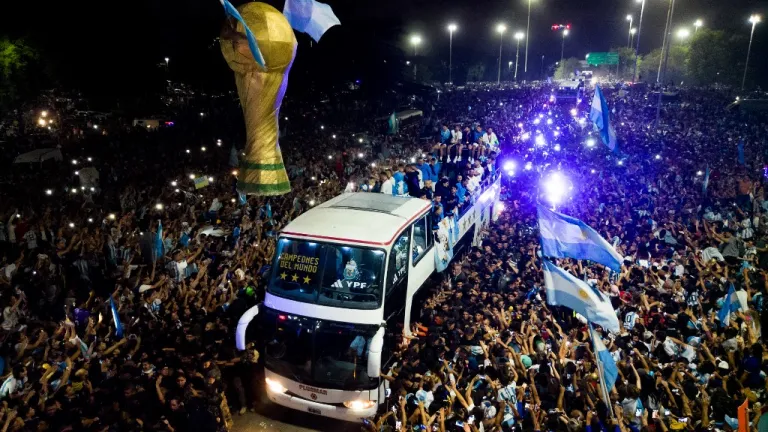 Selección Argentina llegó a Argentina con la copa del mundo 