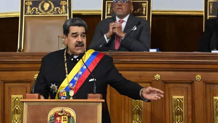 Maduro exige a Estados Unidos cesar sanciones económicas a Venezuela