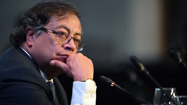 Aprobación Gustavo Petro | Cae la aprobación del presidente de Colombia
