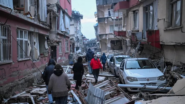 Terremoto Turquía 2023: hambre y frío azotan a los sobrevivientes