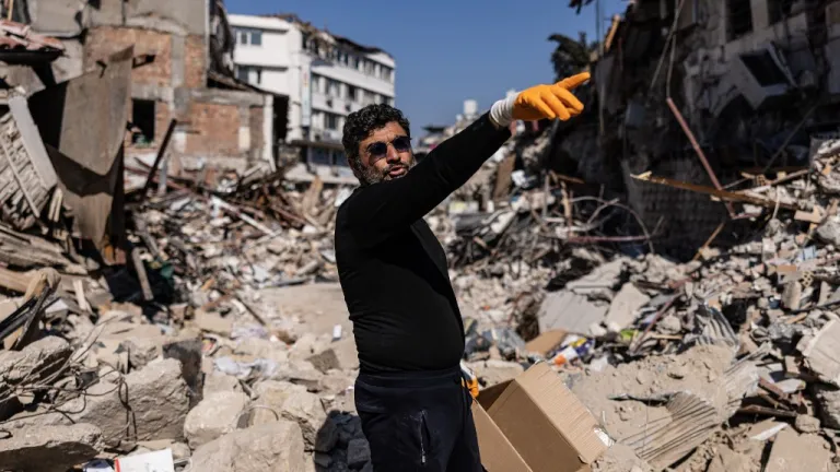Terremoto en Turquía: el futuro incierto de los sobrevivientes