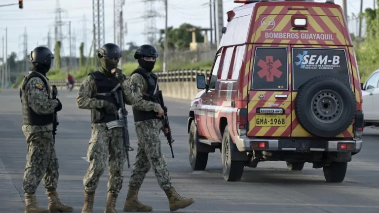 Enfrentamientos en cárcel en Ecuador: muertos y heridos 