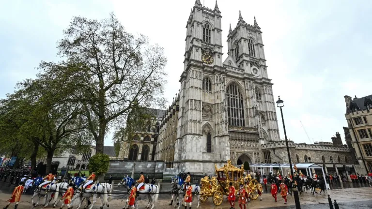 ¿Qué es la Abadía de Westminster y dónde queda? | Coronación Carlos III