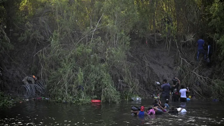 Niño colombiano murió ahogado en río Bravo | Cancillería 