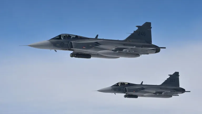 Colombia comprará aviones suecos y fortalecerá su defensa aérea