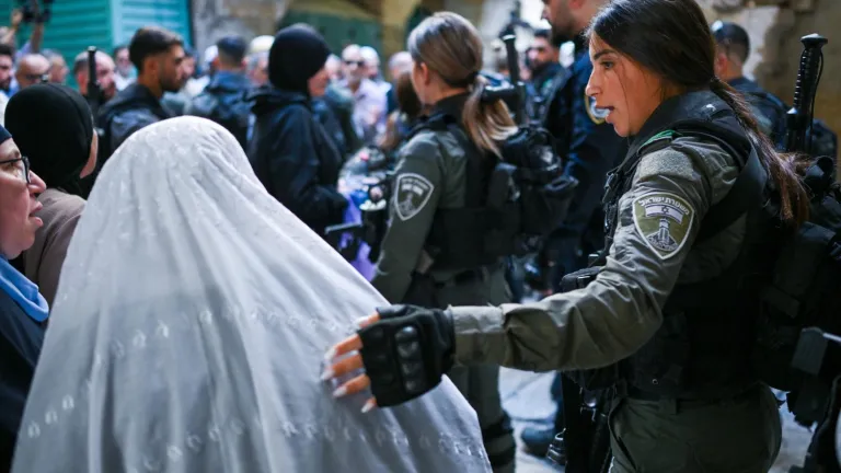 La mujeres israelitas son llamadas a prestar servicio desde los 18 años.