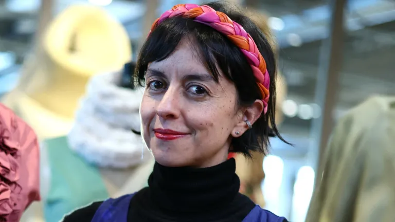 La diseñadora Laura Laurens promueve transformaciones sociales por medio de la moda