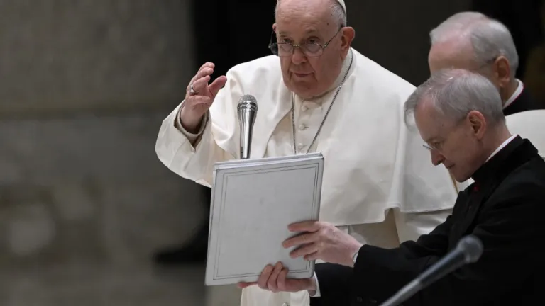 Papa Francisco lamentó alud de tierra en Chocó