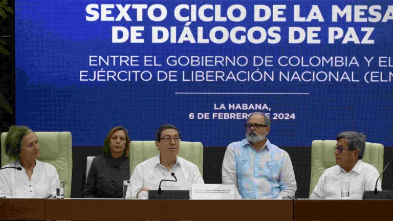 Suspensión diálogos de paz Eln: Delegación