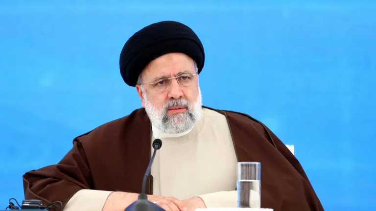 Presidente de Irán está desaparecido tras accidente 