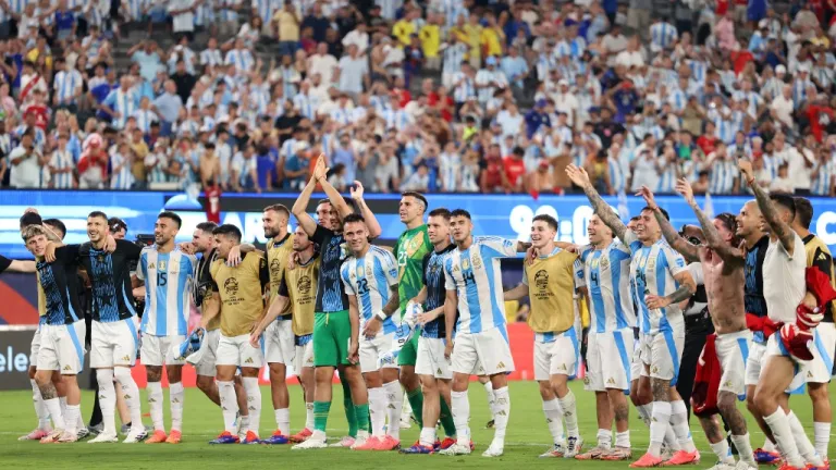 Argentina finalista de la Copa América 2024 al ganar 2-0 a Canadá