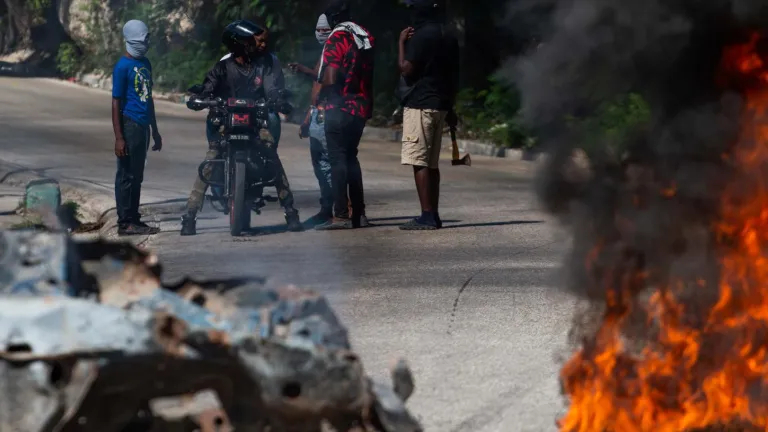 Policía de Haití y habitantes matan 28 pandilleros 