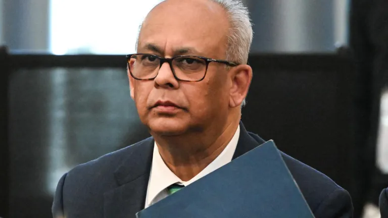  Nuevo secretario general de la OEA: canciller de Surinam 
