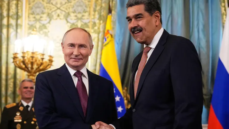 Rusia respalda a Venezuela y critica a EE. UU. por aumentar su presencia militar en el Caribe