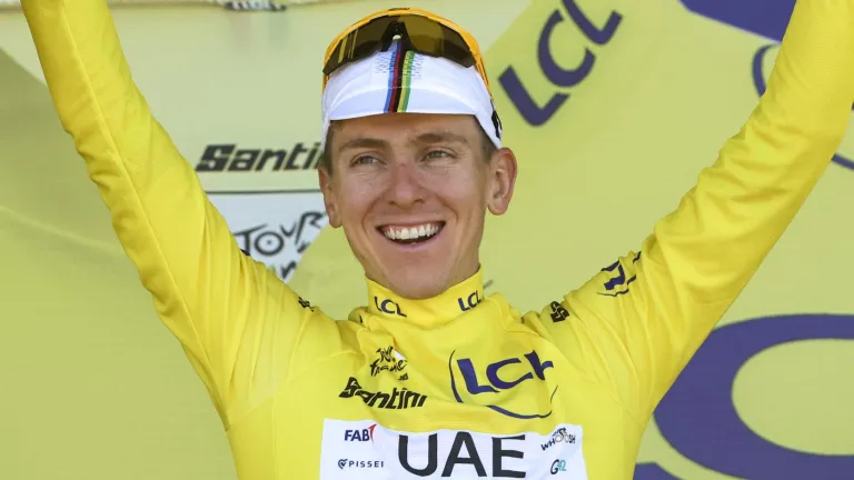Tadej Pogacar ganó la etapa 7 del Tour de Francia y recuperó el maillot amarillo