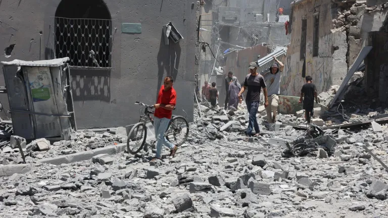 Bombardeos en Gaza dejan 18 muertos 