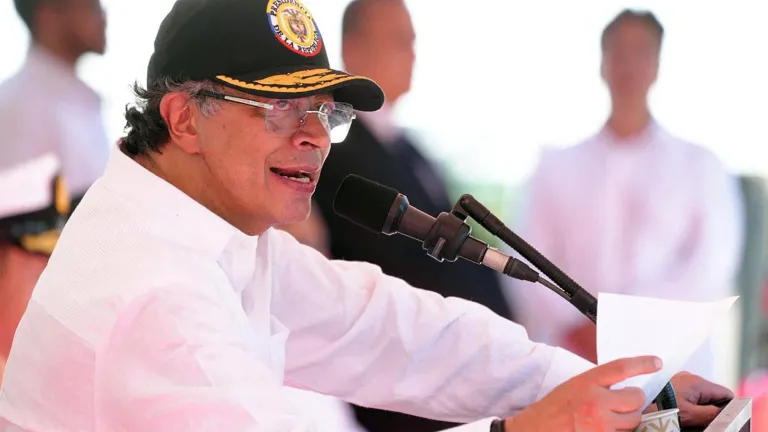 Gustavo Petro convoca movilización en Ibagué tras denuncia de demanda en su contra en EE. UU., por Álvaro Leyva